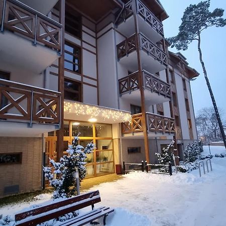 Sosnowy Zakatek - Rezydencja Park Rodzinna Mielno  Exteriör bild