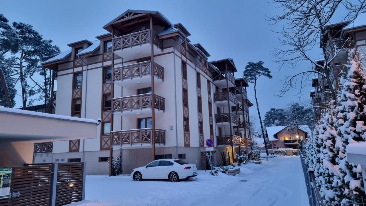 Sosnowy Zakatek - Rezydencja Park Rodzinna Mielno  Exteriör bild