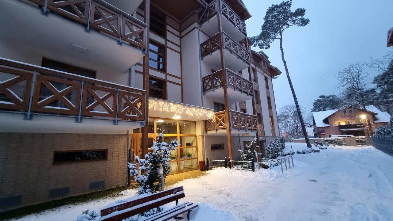 Sosnowy Zakatek - Rezydencja Park Rodzinna Mielno  Exteriör bild